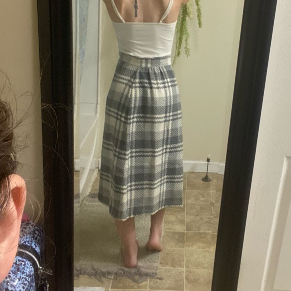 Vintage Plaid Skirt - Picture 2 of 10